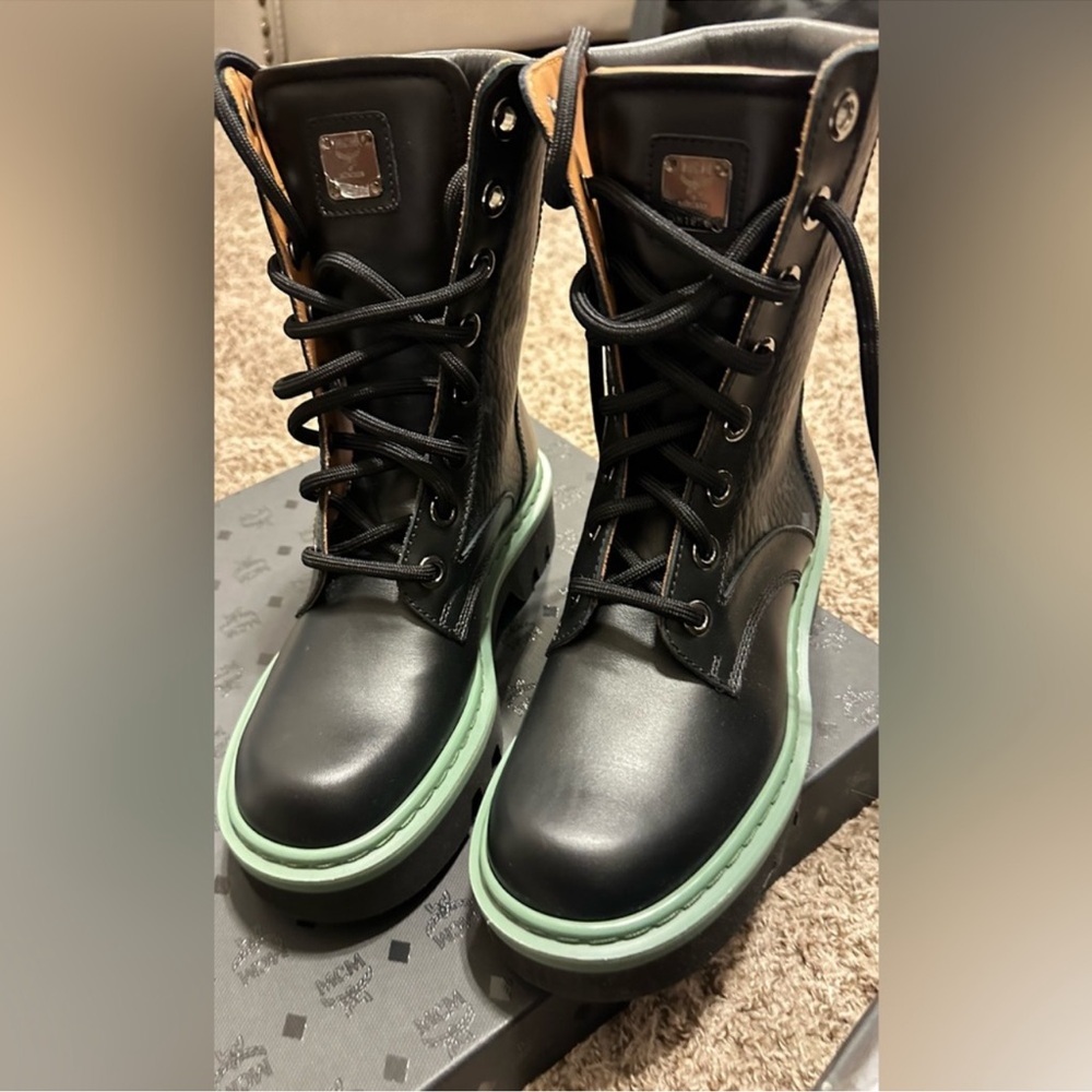 Authentic MCM boots - Picture 5 of 11